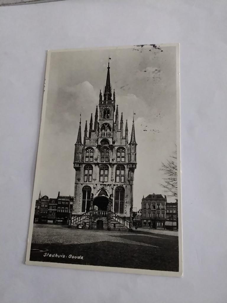 GOUDA.  STADHUIS. 1937, Verzamelen, Ansichtkaarten | Nederland, Ophalen of Verzenden, 1920 tot 1940, Zuid-Holland