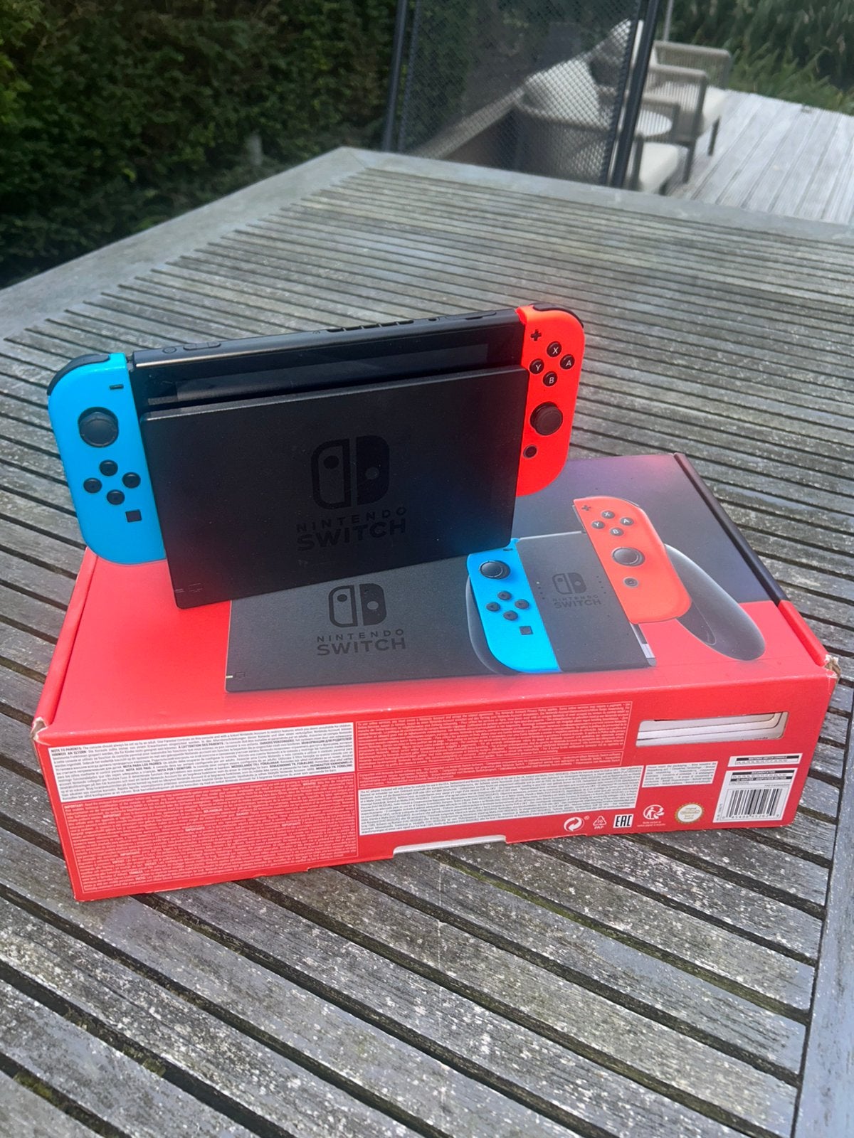 Nintendo Switch compleet + 3 games + hoes, Spelcomputers en Games, Met games, Met 2 controllers, Ophalen of Verzenden, Zo goed als nieuw
