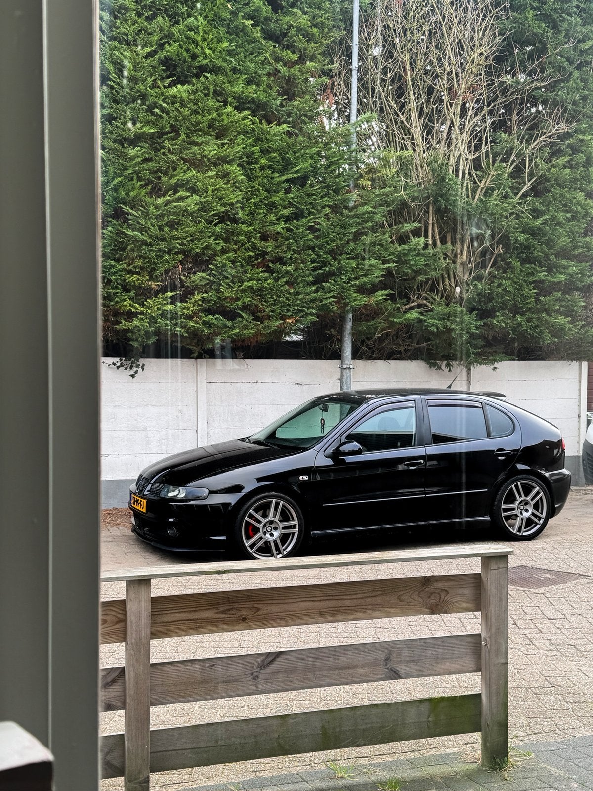 Seat Leon 1.8 20VT 132KW 2004 Zwart, Auto's, Voorwielaandrijving, 4 cilinders, 1264 kg, Zwart