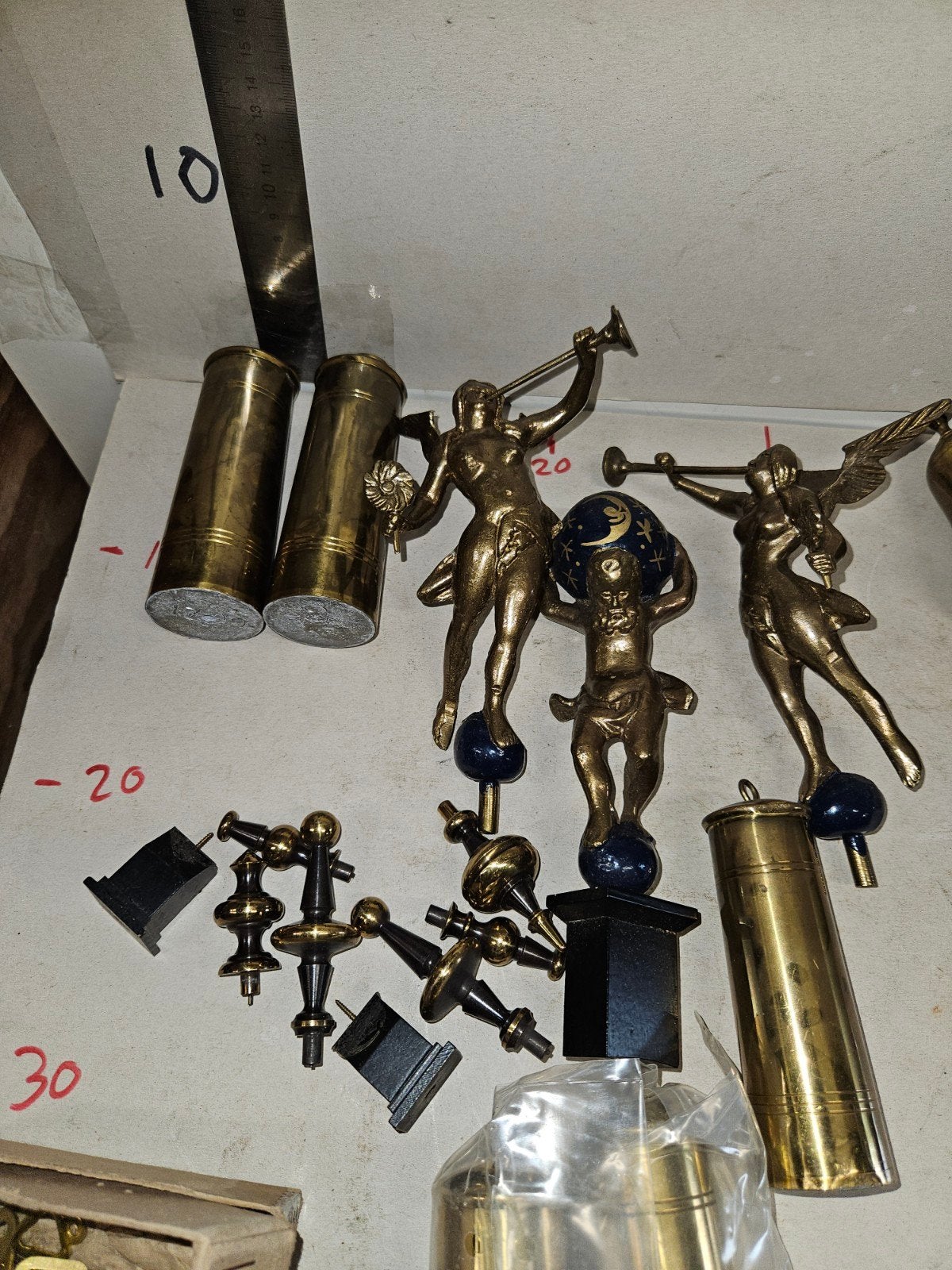 Diverse klokonderdelen en decoratieve figuren, Antiek en Kunst, Ophalen of Verzenden