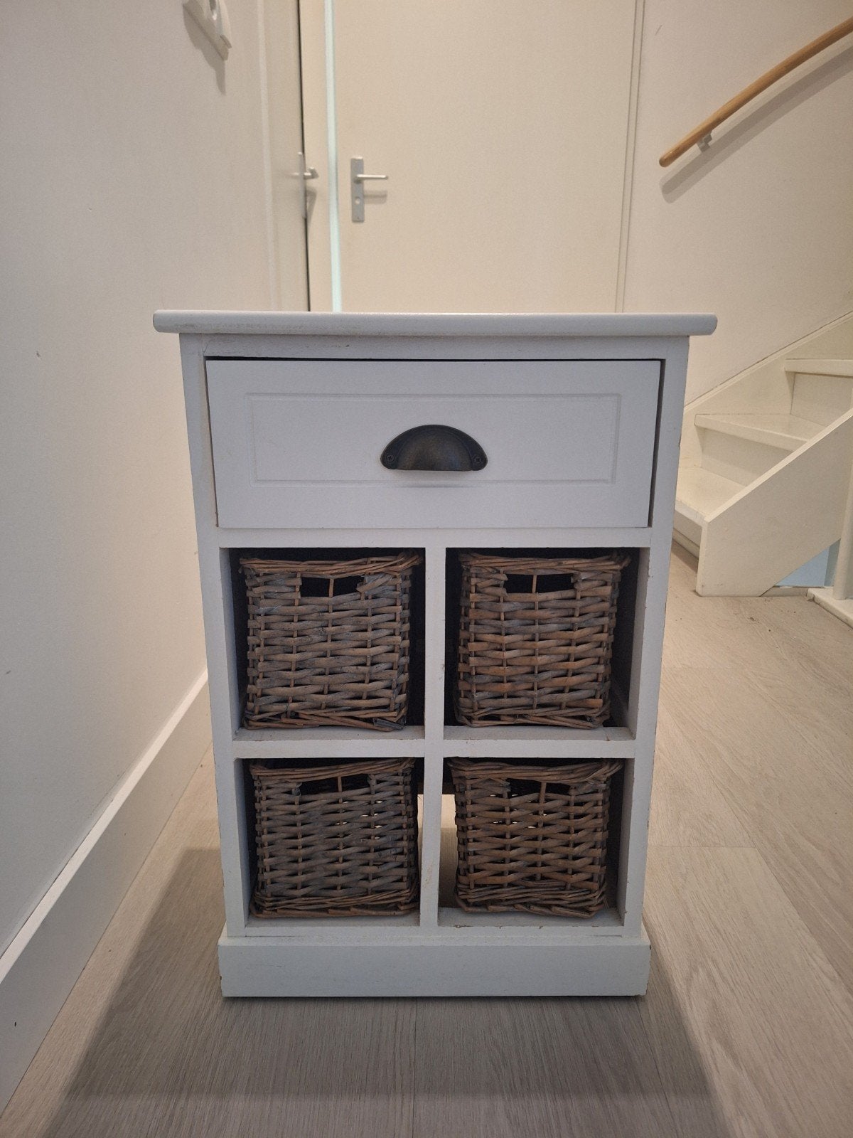 klein wit kastje met mandjes te koop, Huis en Inrichting, Ophalen, Minder dan 50 cm, Minder dan 100 cm, 25 tot 50 cm