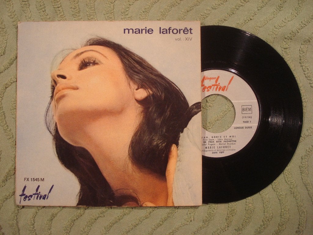 Marie Laforêt 7" Vinyl EP: ‘Ivan, Boris et moi’ (Frankrijk, Gebruikt, 7 inch, Ophalen of Verzenden, EP