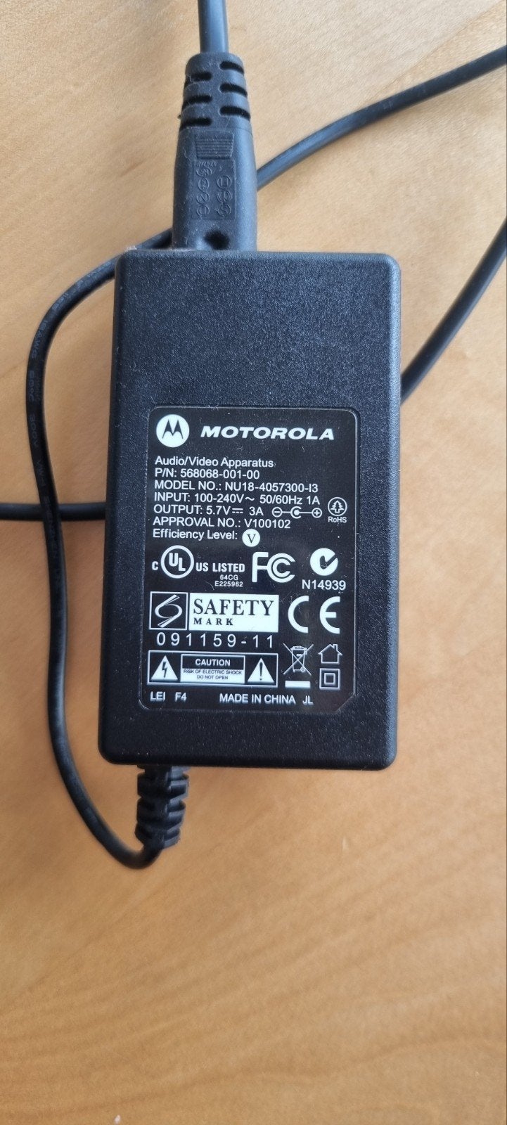 Motorola Oplader - Adapter voor Audio/Video Apparatuur, Ophalen of Verzenden, Gebruikt, Adapter, Motorola