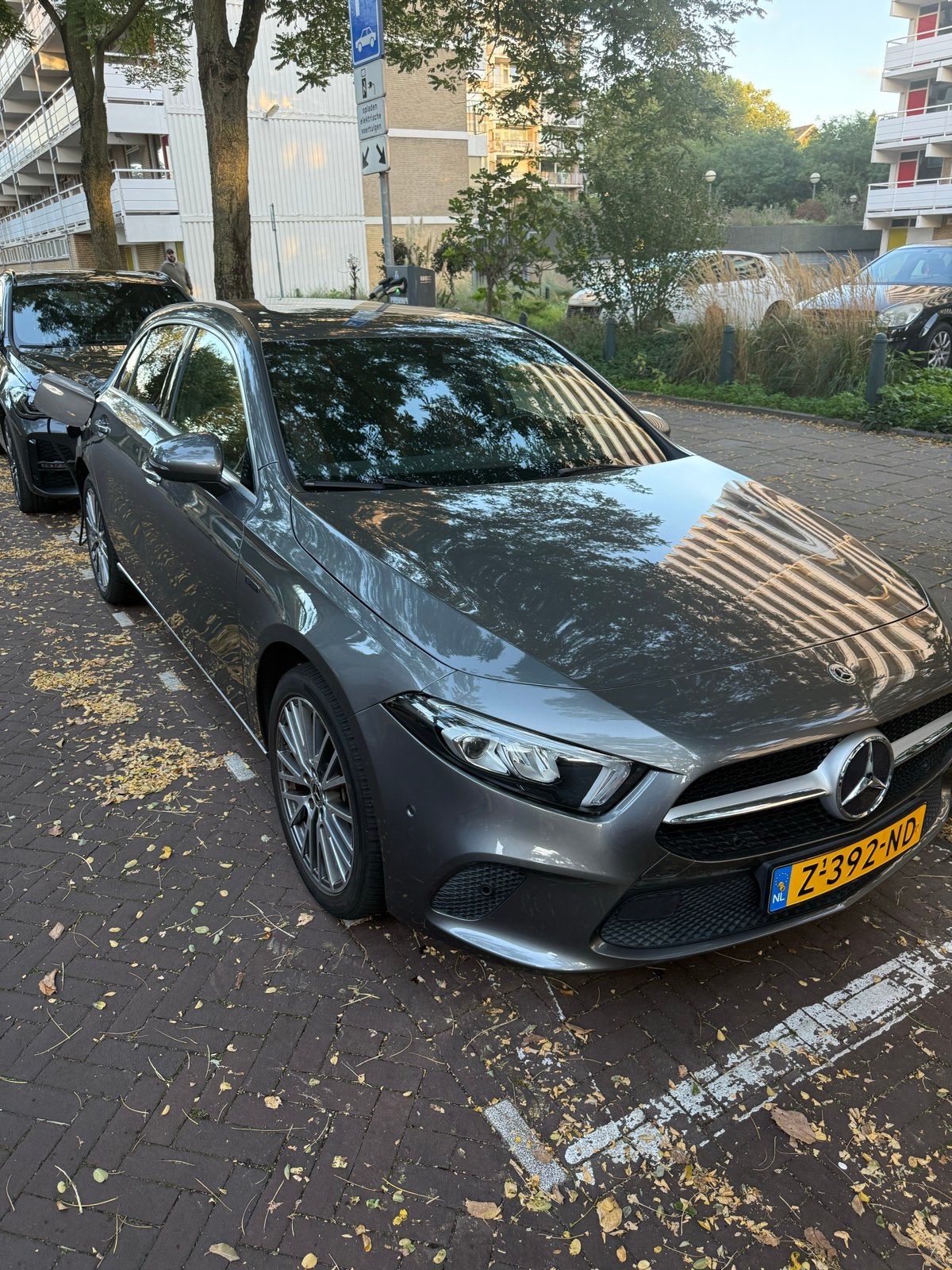 Mercedes-Benz A-Klasse A 250 e 218pk 8G-DCT 2021 Grijs, 160 pk, Plug-in hybride, 1600 kg, 93 €/maand