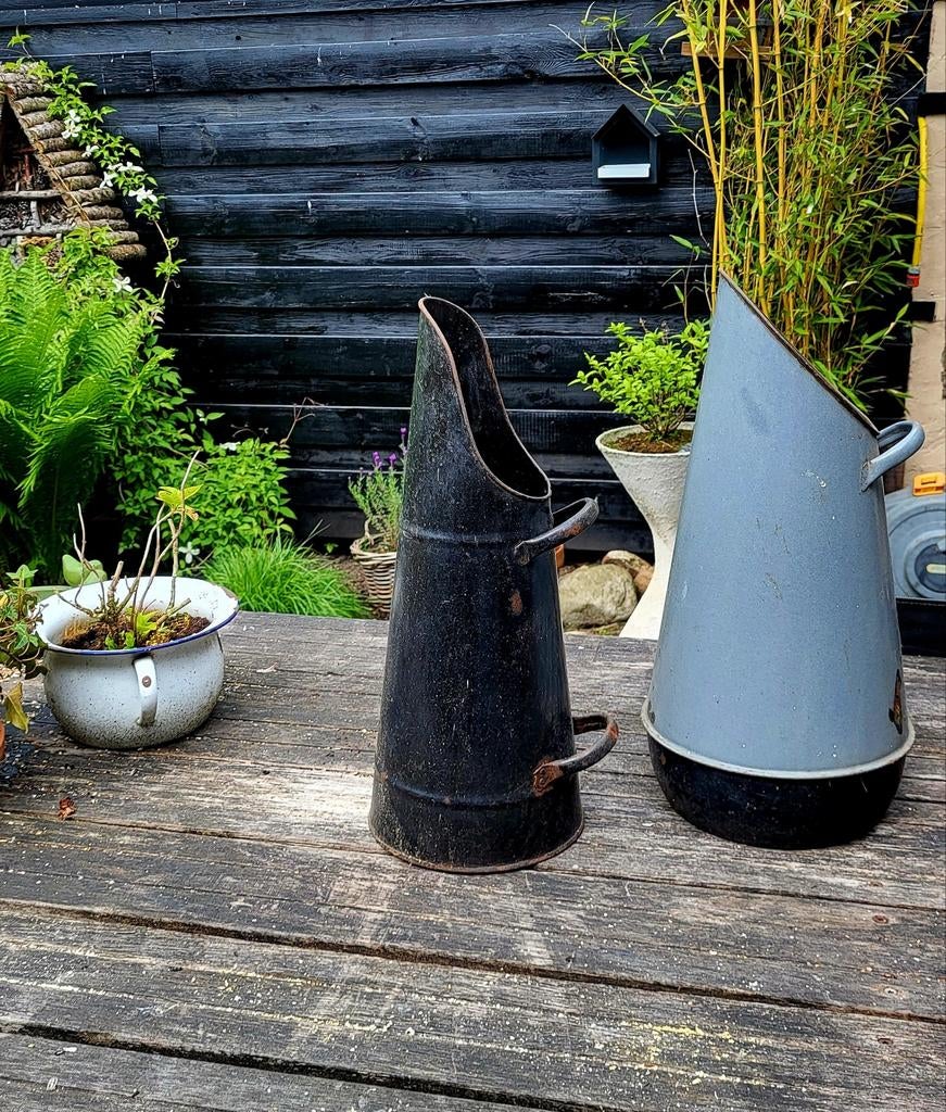 Kolenkit 2 stuks. Zit beetje stof op, Ophalen of Verzenden