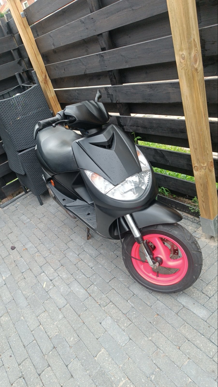 Peugeot vivacity 2 takt geel kenteken, Ophalen, Gebruikt, Maximaal 45 km/u, Benzine