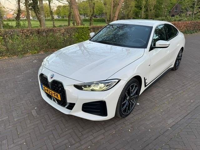 BMW i4 eDrive40 M-Sport 84KWH SOH 91,6% Headup/Ful LED/Garan, Auto's, BMW, Achterwielaandrijving, Automatische klimaatregeling