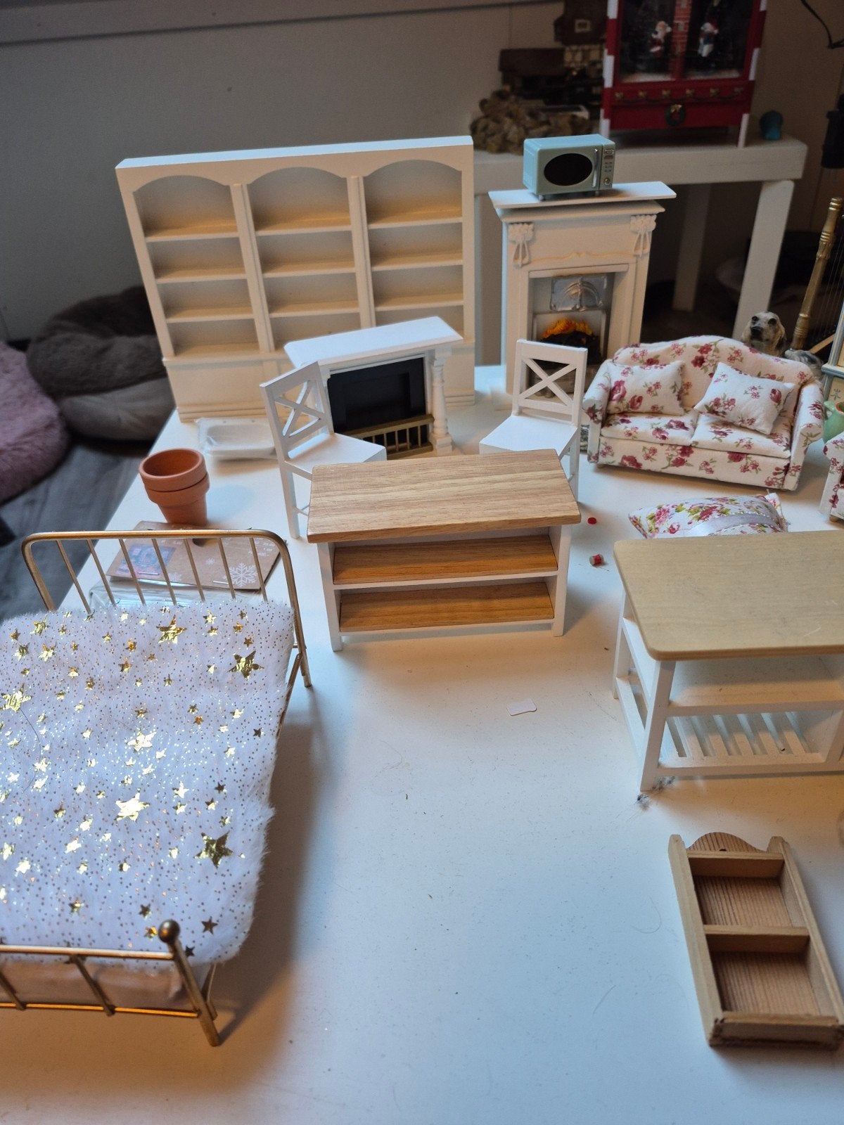 heel veel poppenhuispul bijna alles is nog nieuw, Verzamelen, Poppenhuizen en Toebehoren, Ophalen of Verzenden, Poppenhuis