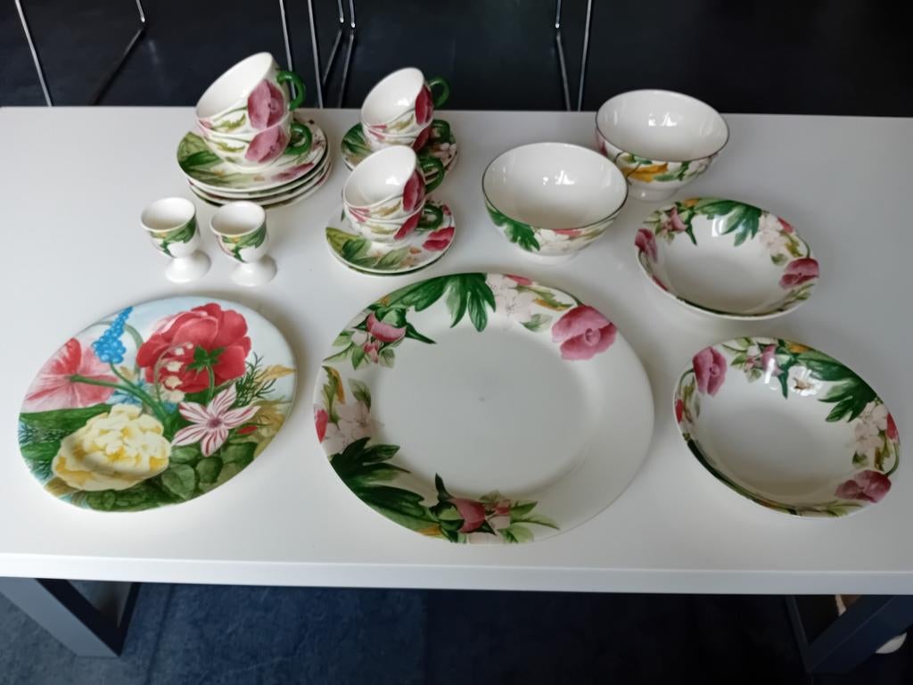 Gien Volupté Gien Volupte prachtig servies puntgaaf France, Huis en Inrichting, Keuken | Servies, Zo goed als nieuw, Compleet servies