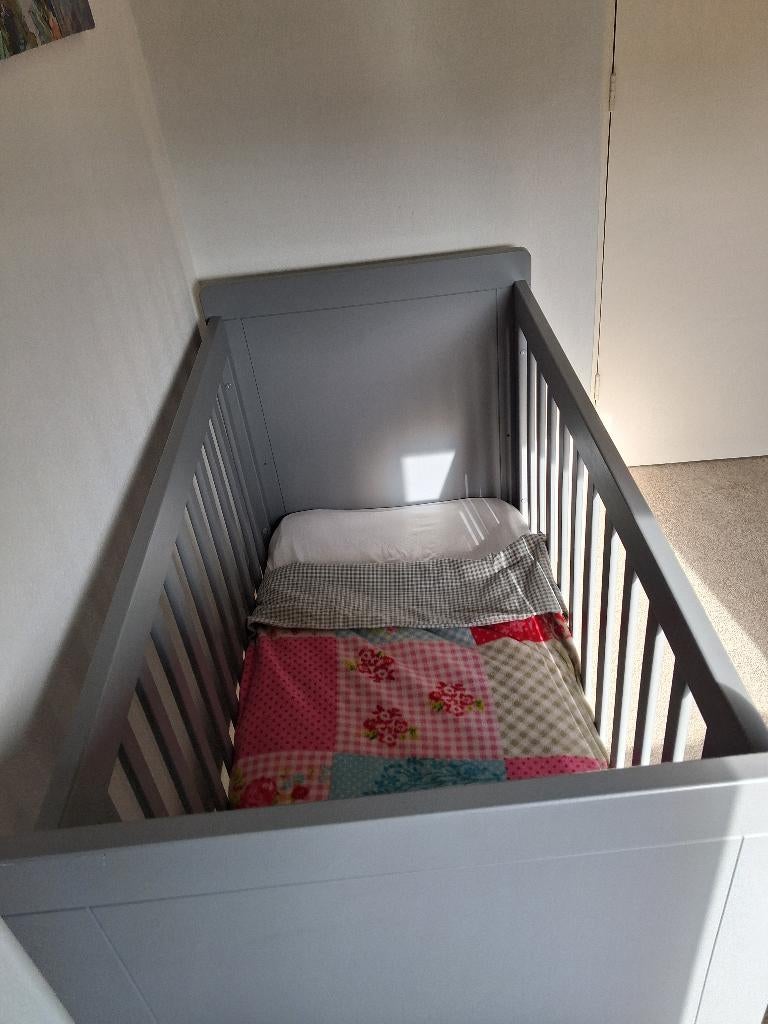 Peuter/baby bedje, Ophalen, Zo goed als nieuw, Ledikant