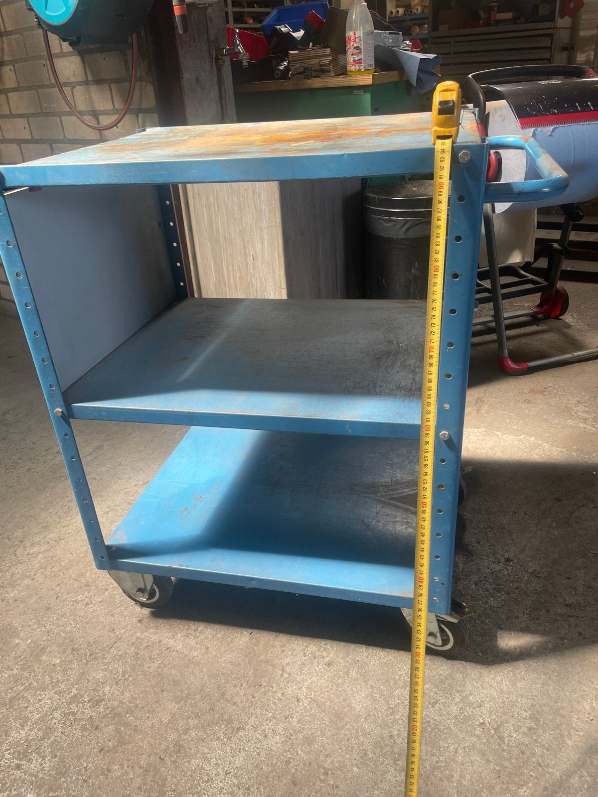 Robuuste blauwe werkplaatswagen met 3 schappen, Ophalen, Gebruikt