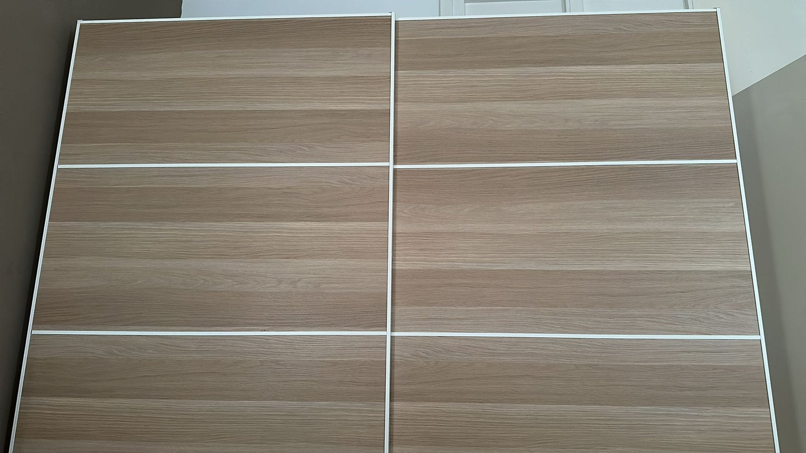 Grote kledingkast met schuifdeuren - Houtlook, Met plank(en), Gebruikt, 200 cm of meer, Ophalen of Verzenden