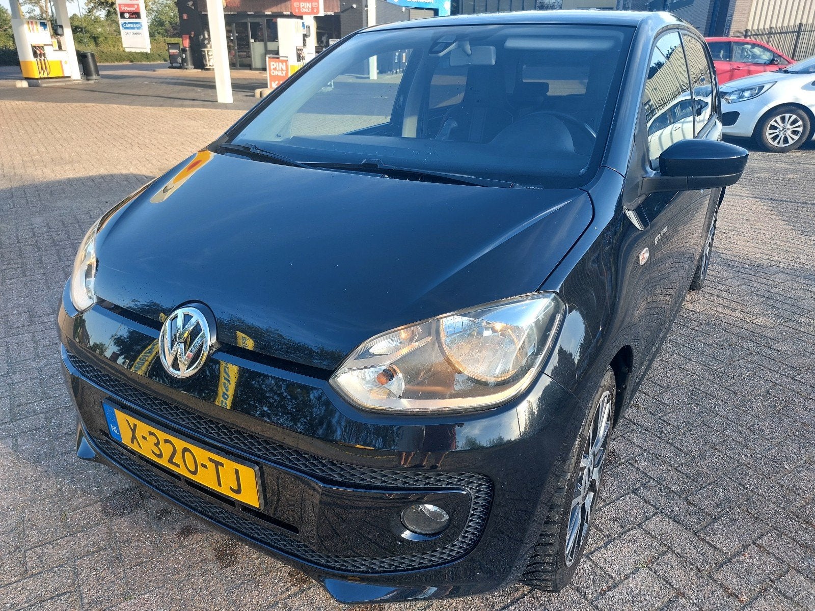 Volkswagen up! 1.0 55KW 2013 Zwart  111.459km, Auto's, Voorwielaandrijving, 74 pk, Up!, 840 kg