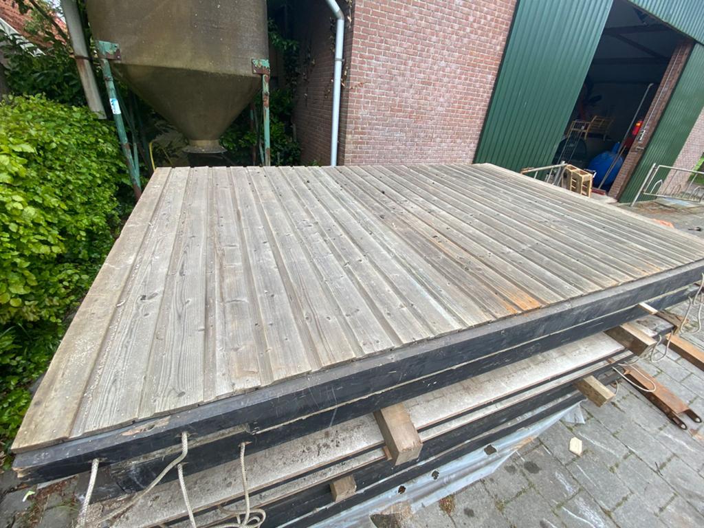 Goed geïsoleerde panelen (bouwpakket), Gebruikt, Minder dan 25 mm, 300 cm of meer, Balk