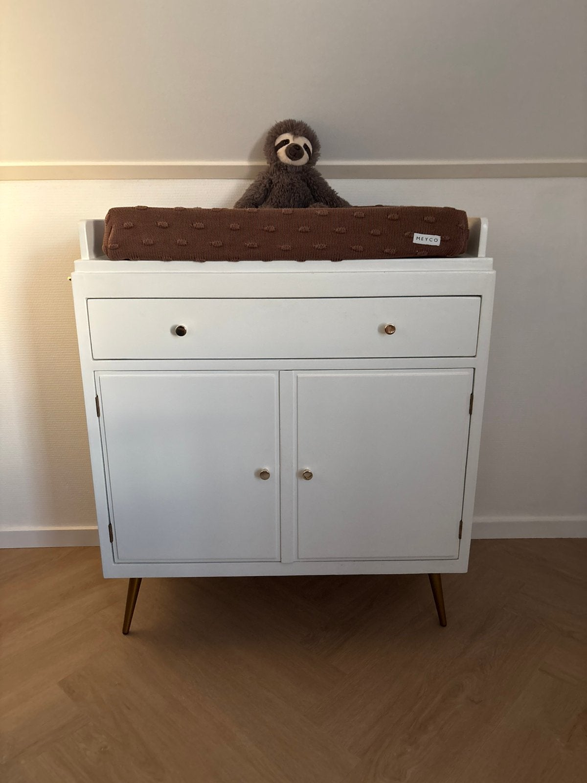 Vintage retro commode gerenoveerd wit goud, Ophalen, 50 tot 70 cm, 90 tot 105 cm, 100 cm of meer