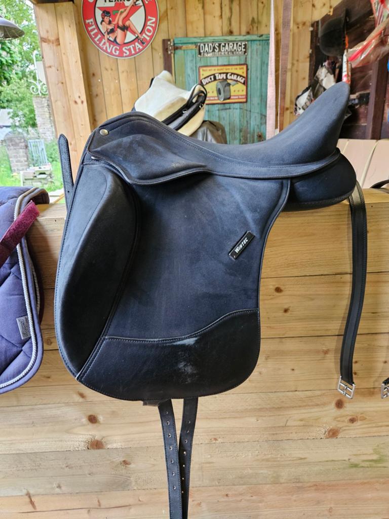 Wintec zadel 17.5 inch, wol voering, Dieren en Toebehoren, Paarden en Pony's | Zadels, Ophalen, Dressuur