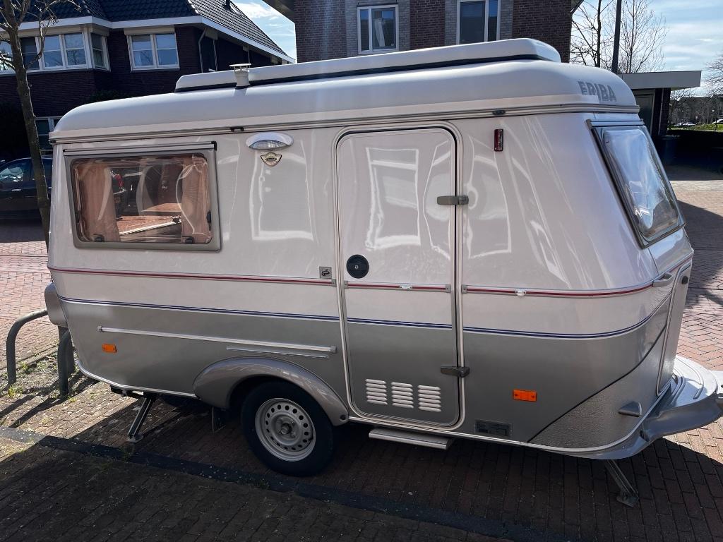 Eriba Touring 310 GT 2001 (fietsendrager, voortent en pop-up, Caravans en Kamperen, Schokbreker, Vast bed, Treinzit, Tot en met 3