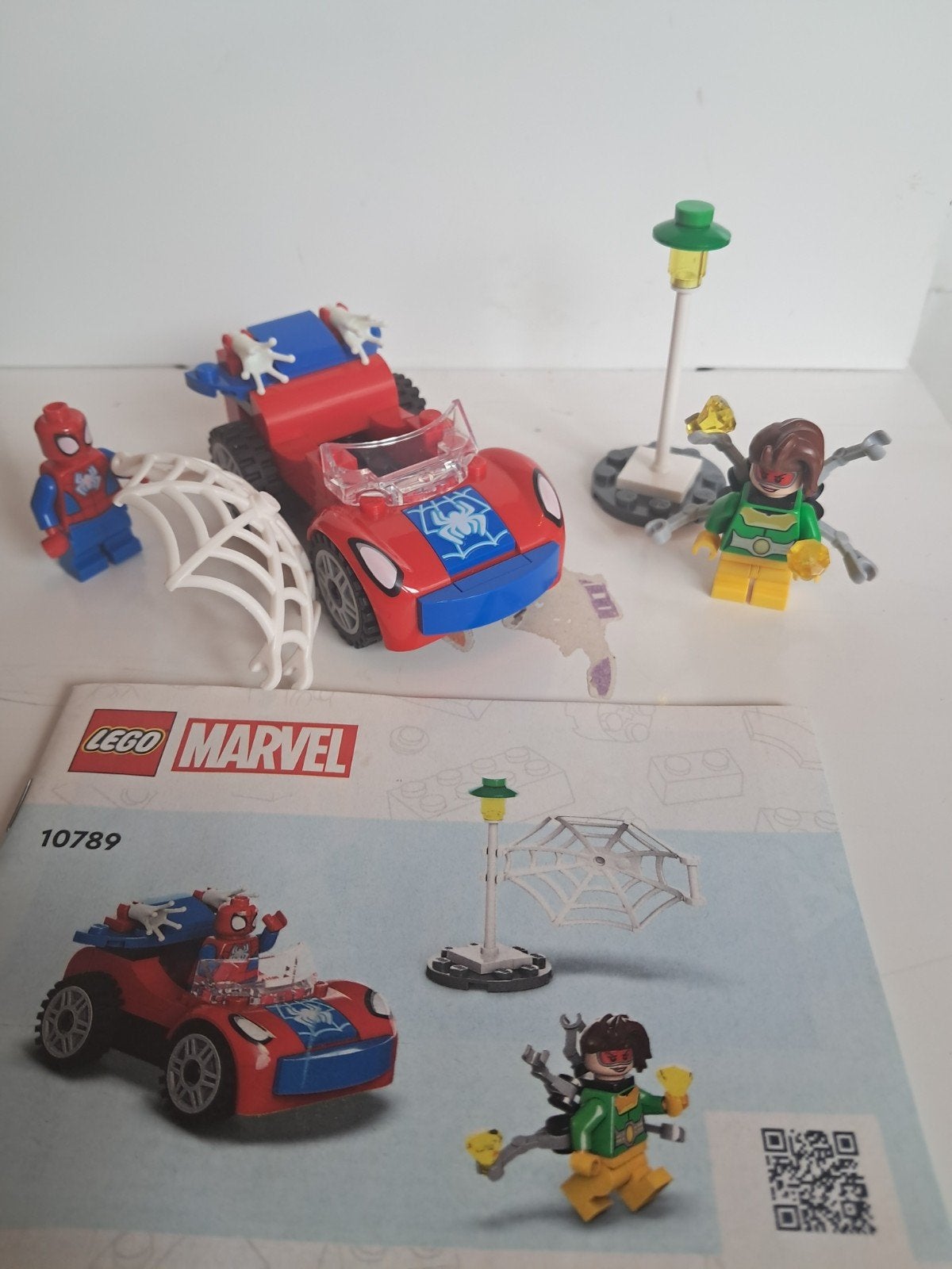 LEGO Marvel Spider-Man Auto Achtervolging 10789 Compleet, Marvel, Lego, Ophalen of Verzenden, Zo goed als nieuw