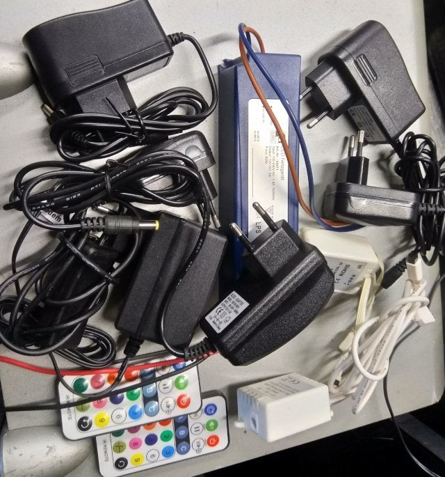 2 led rgb controllers + voedingen, Ophalen of Verzenden, Zo goed als nieuw, Licht