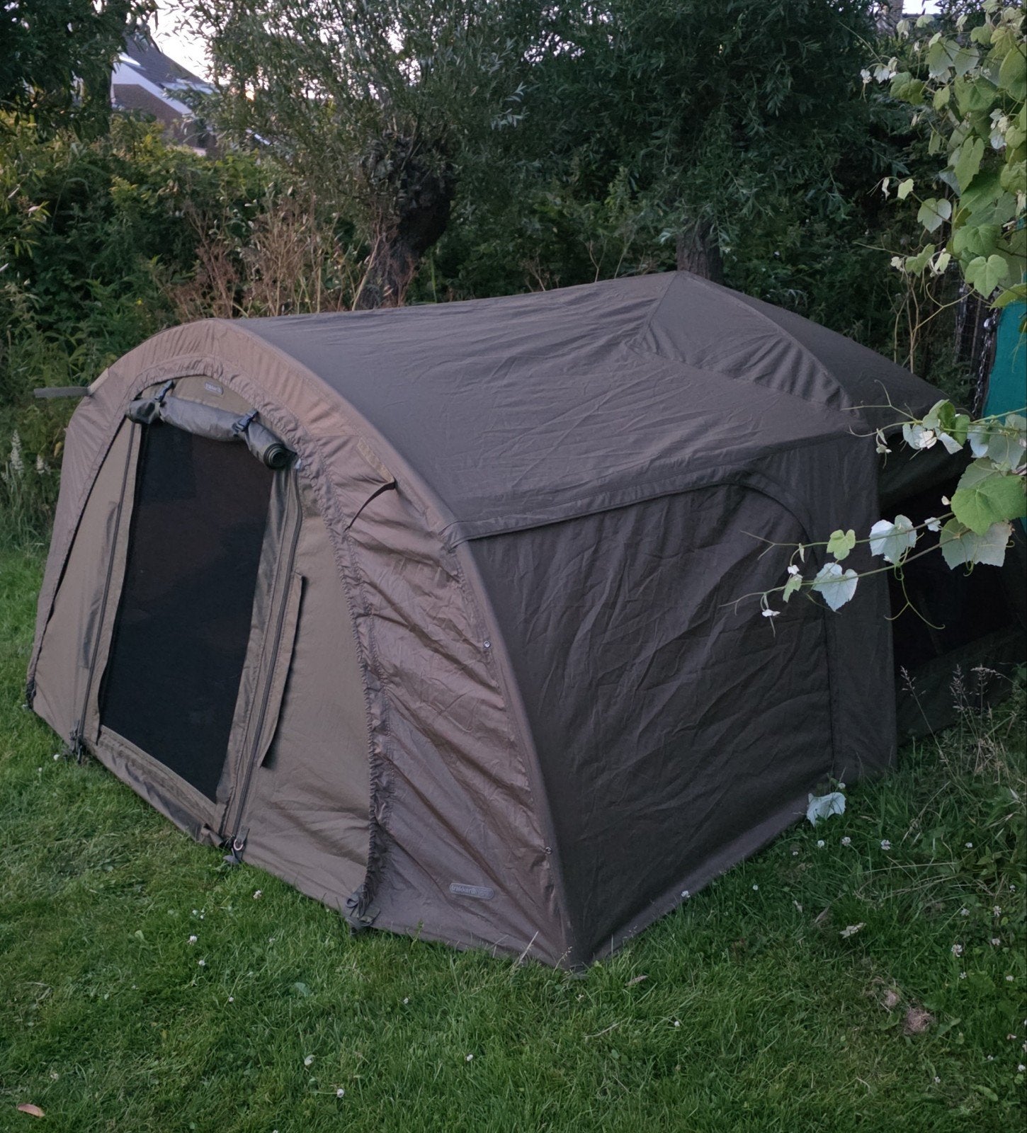 Trakker Tempest Brolly 100 + Social Cap zgan, Ophalen, Zo goed als nieuw, Overige typen