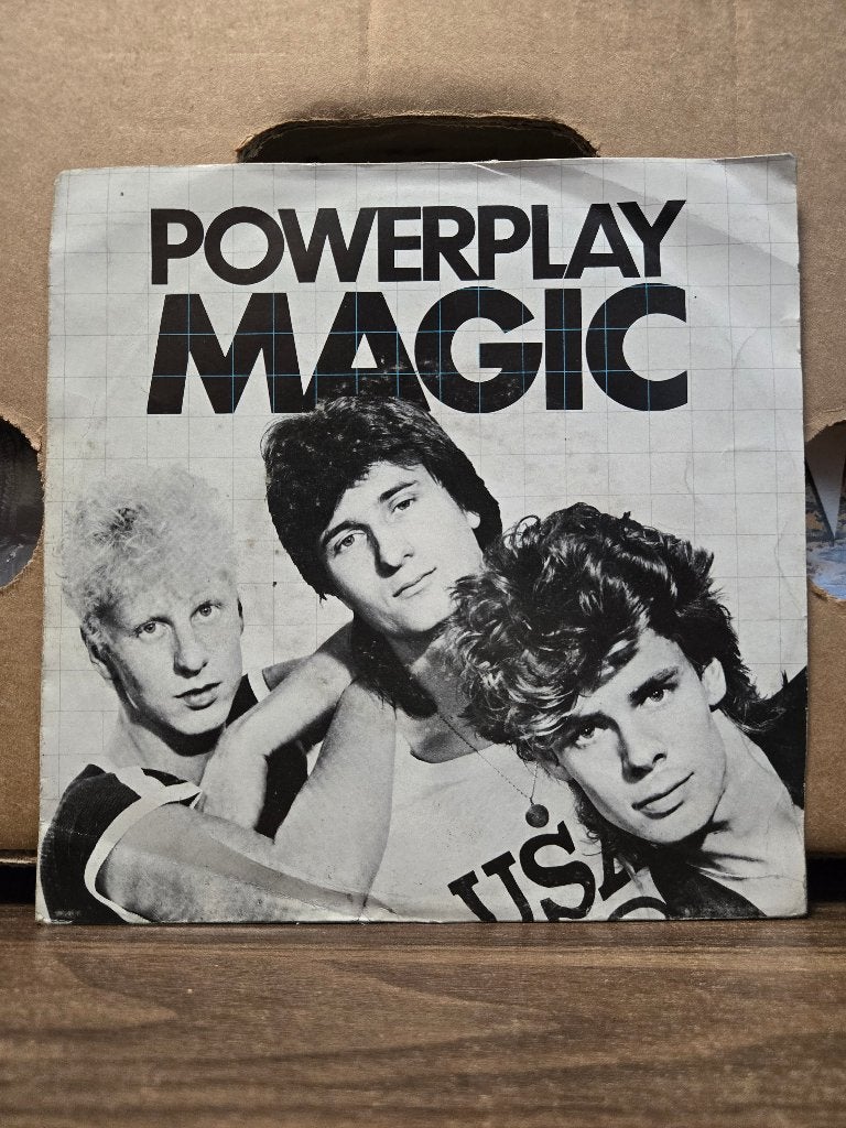 Powerplay - Magic, 7 inch, Ophalen of Verzenden, Zo goed als nieuw, Beschermende buitenhoes