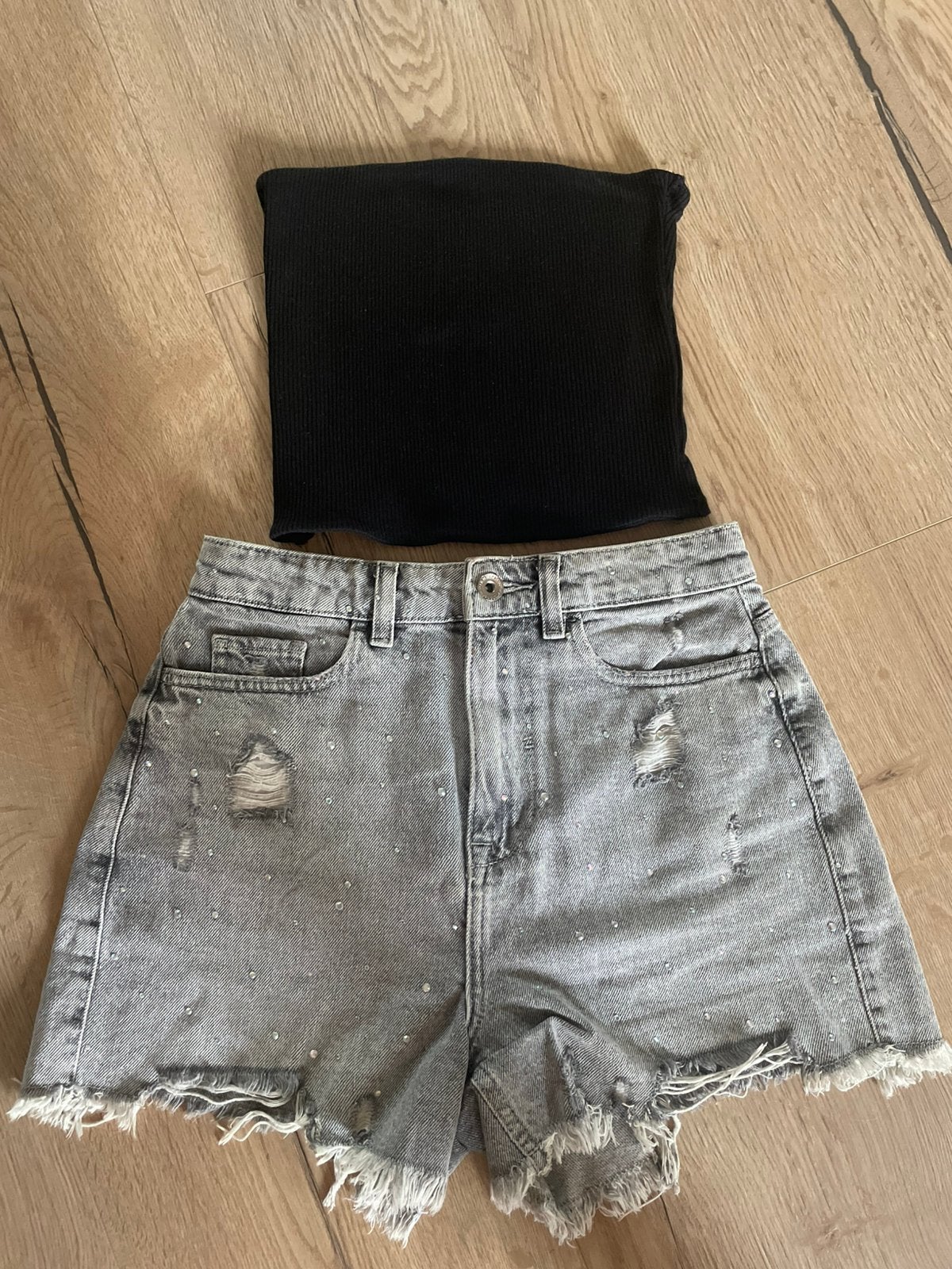 Korte broek met glitters maat XS met een gratis top, Ophalen, Kort, Zo goed als nieuw, Maat 34 (XS) of kleiner