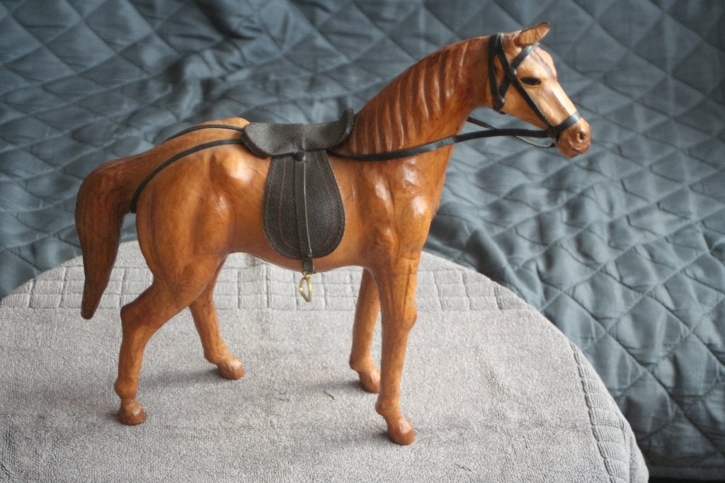 Hele mooie oud beeld van paard voor een paarden verzamelaar, Ophalen of Verzenden, Zoogdier, 20 - 50 cm, Overige materialen