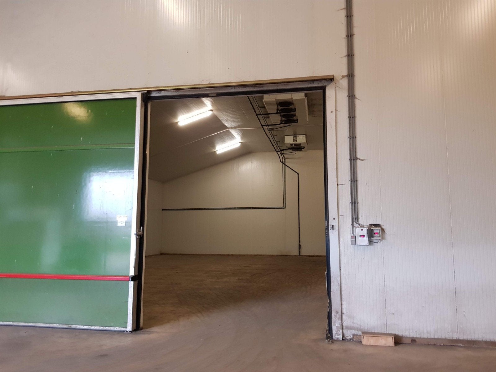 Te huur: Grote Koelcel (20x19x6m) voor 768 Kisten Kool, Ophalen of Verzenden, Gebruikt