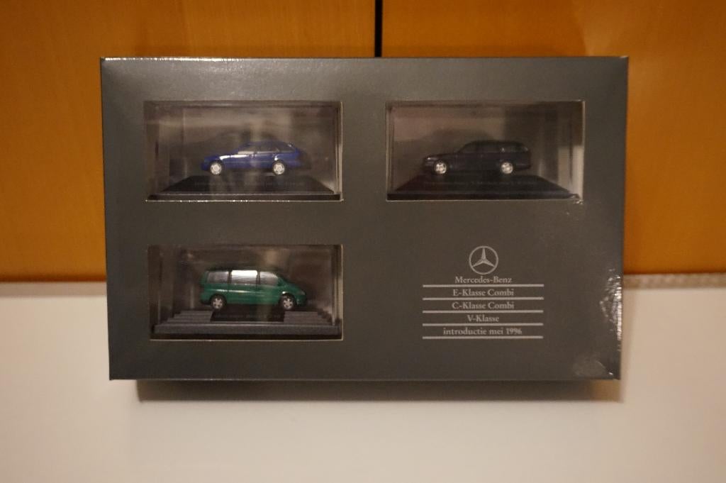 Mercedes C & E klasse en V230 1996 Herpa 1/87, Ophalen of Verzenden, Zo goed als nieuw, Auto, Herpa
