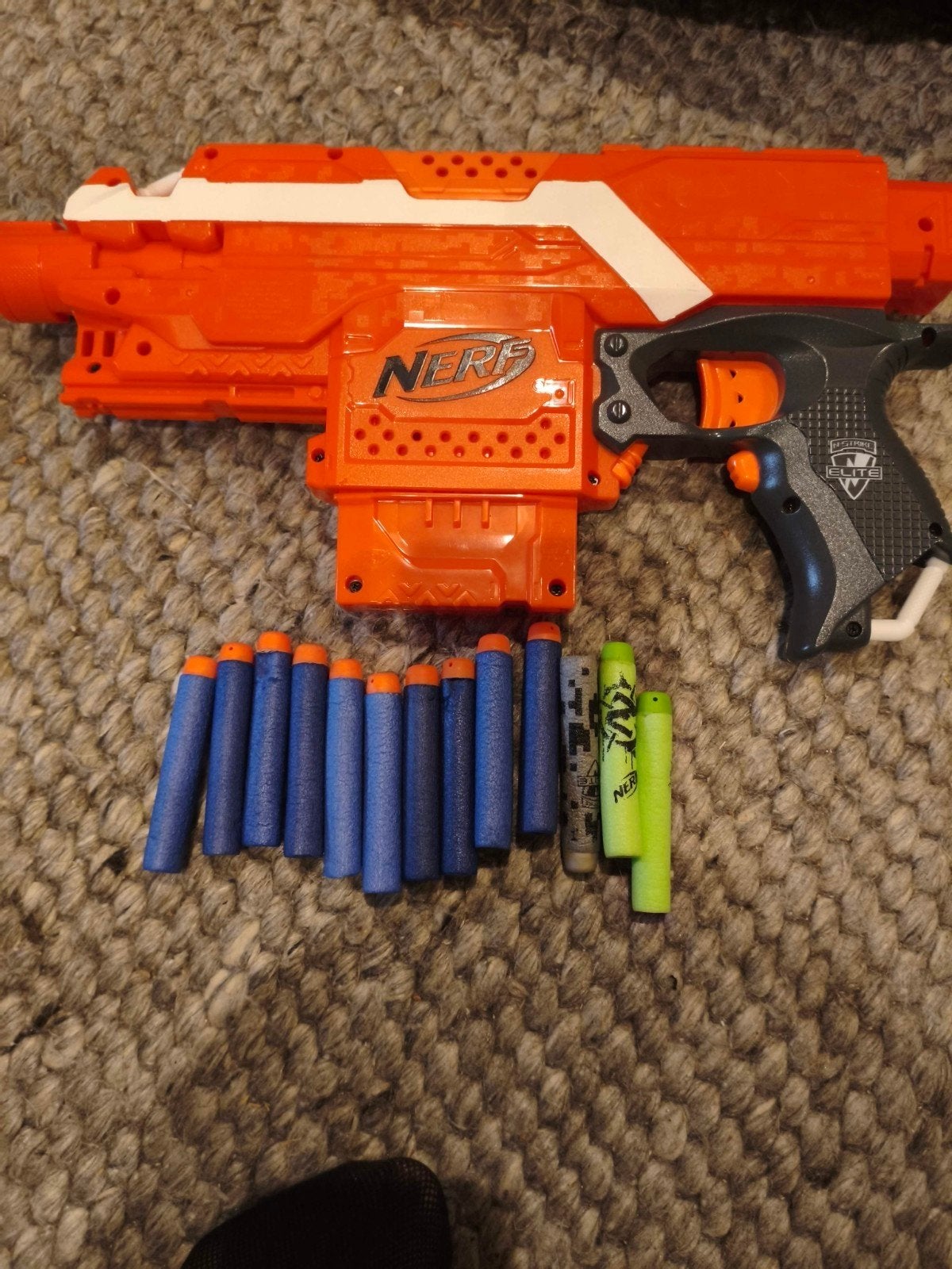 Elite Stryfe  Nerf, Verzenden
