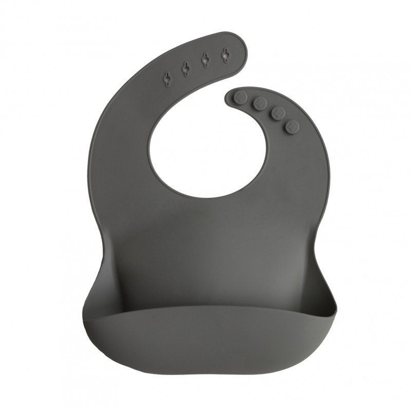 Siliconen Bib Slab Silver Sage Mushie, Nieuw, Support@mushie.com, Kraamcadeau, 5870 W Fuqua Street - Suite 200 Houston, TX, 77085
