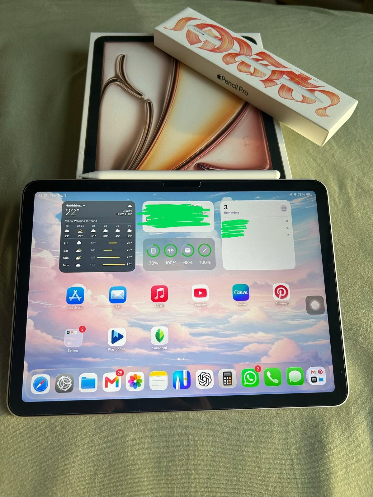 Foto 5 van Ipad Air M2 - 256 GB, Wi-fi, 11 inch + Pencil pro