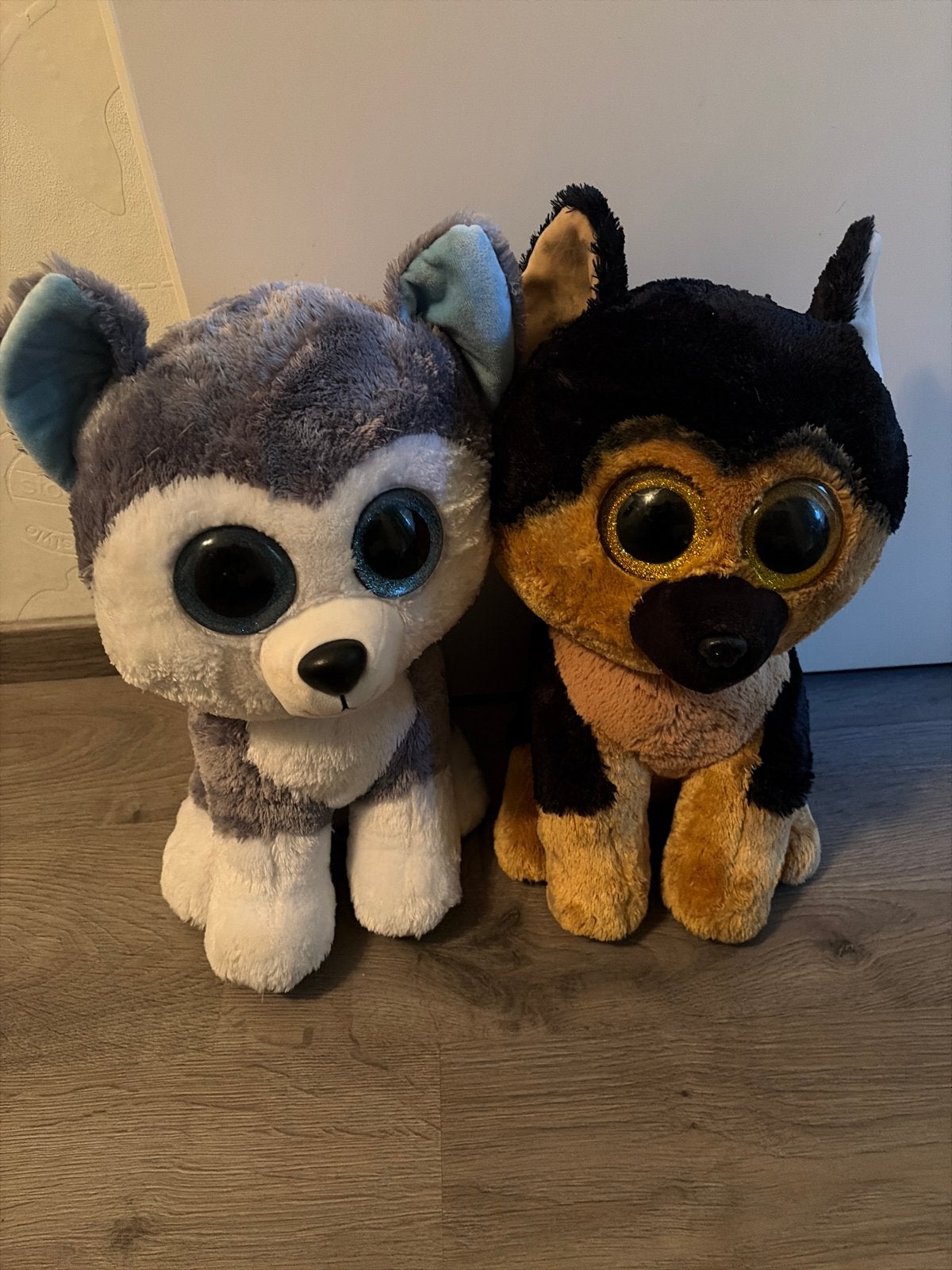 Ty Beanie Boo's Knuffels: Husky en Duitse Herder, Ophalen, Hond, Zo goed als nieuw, Middelgroot (20 tot 80 cm)
