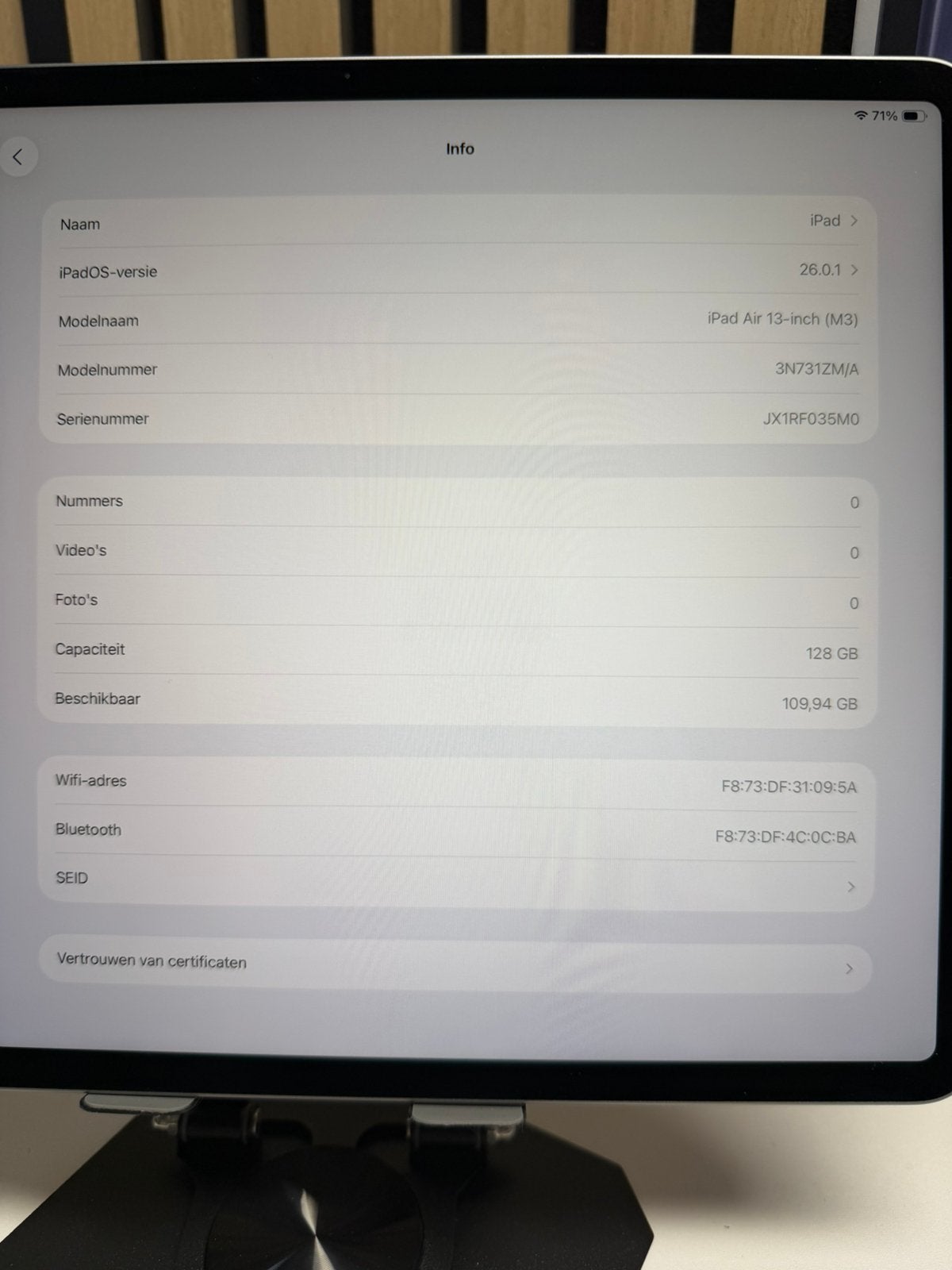 Foto 3 van iPad Air 13-inch M3 – 128GB – SPACEGREY!