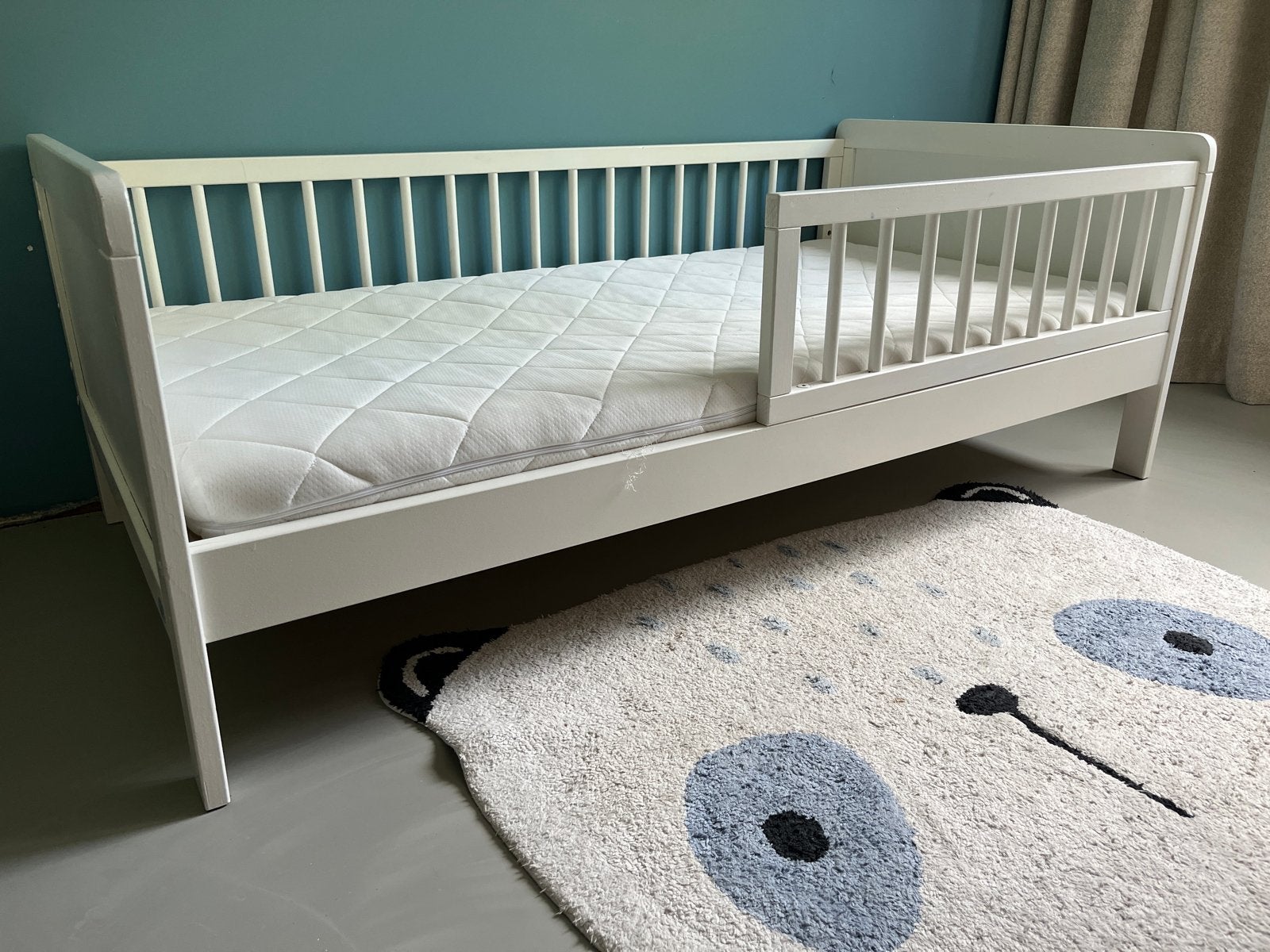 Petit Amelie Peuterbed inclusief matras - 70x140 cm, Huis en Inrichting, Ophalen, Gebruikt, Wit, 190 cm of minder