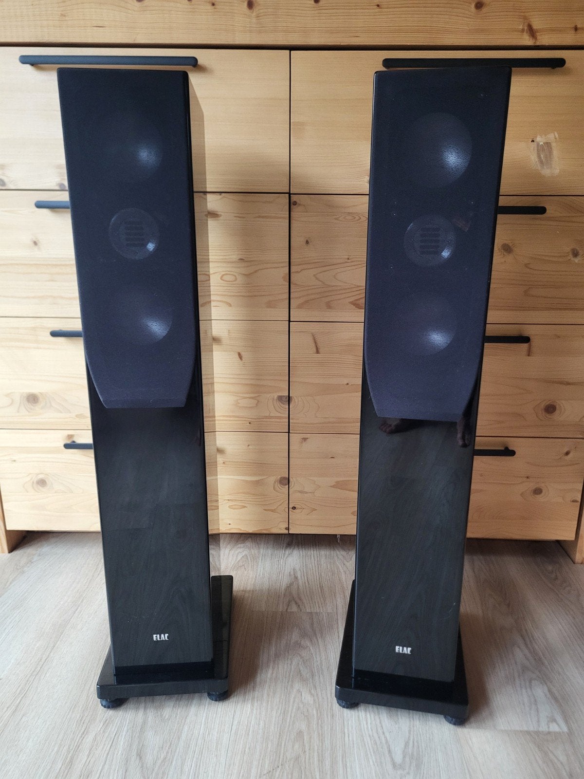 ELAC FS 207 ANNIVERSARY EDITION Vloerstaande Luidsprekers, Vloerstaande luidspreker, 120 tot 150 watt, Zo goed als nieuw, Basreflex
