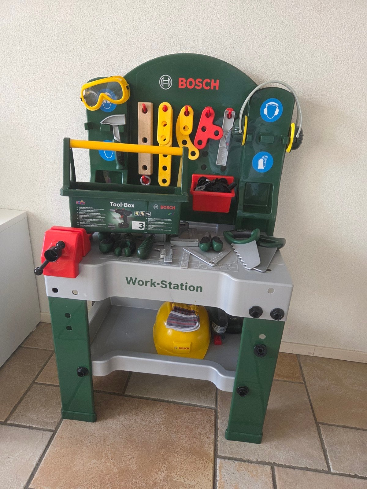 Bosch klein werkbank, Ophalen, Zo goed als nieuw