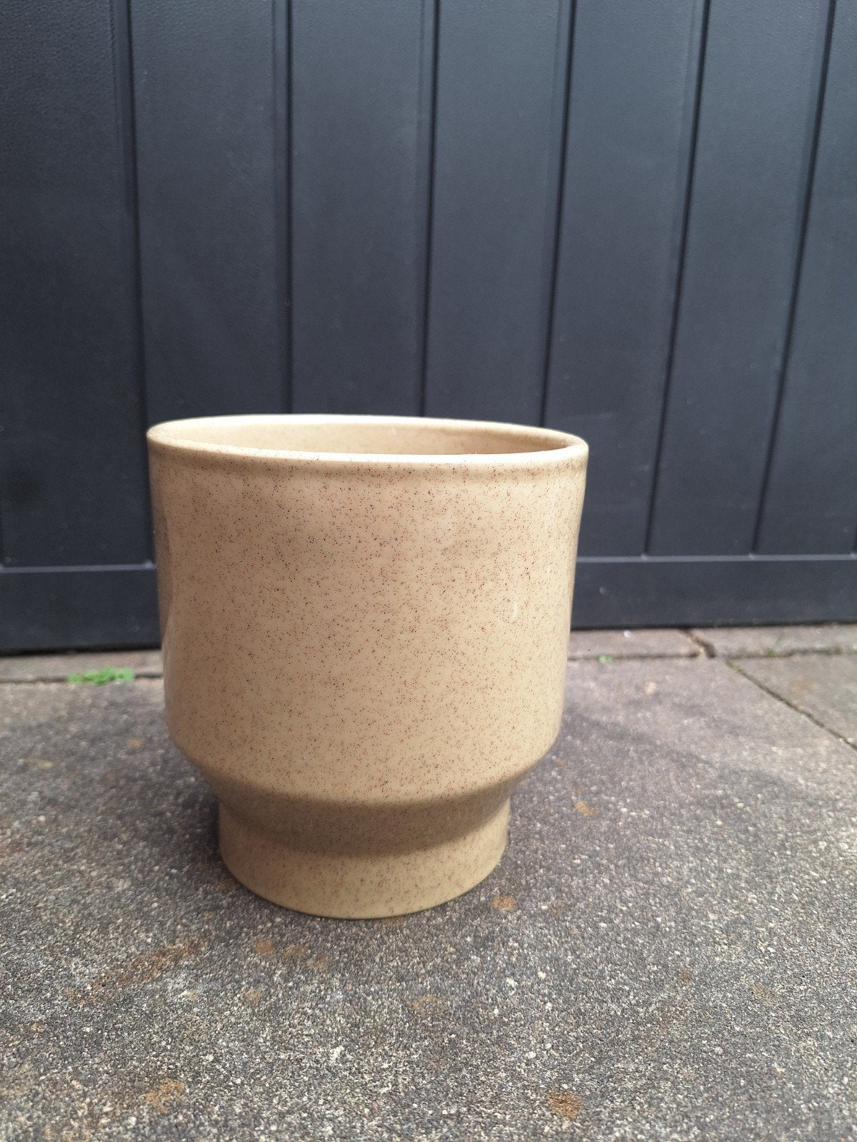 Bloemenpot kwaliteit beige bloempot, Rond, Ophalen of Verzenden, Zo goed als nieuw, Balkon