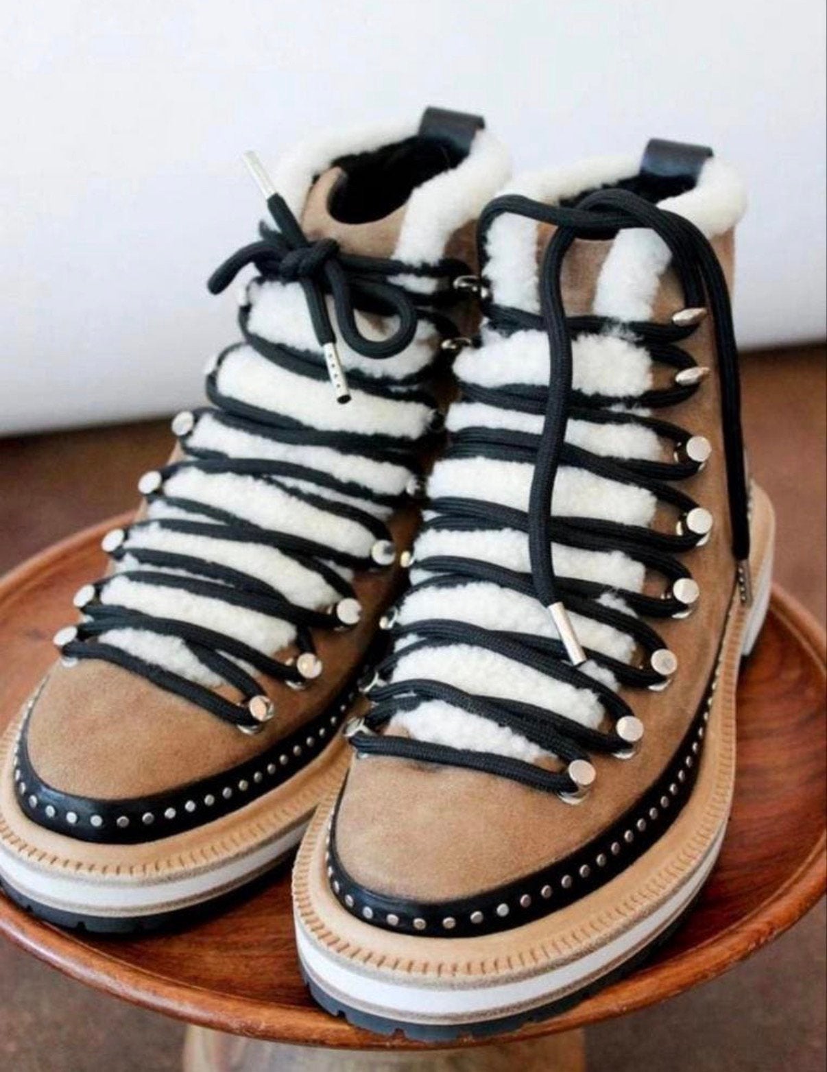 Rag & Bone Compass Enkelboots met Teddy en Studs, Kleding | Dames, Schoenen, Zwart, Overige typen, Nieuw, Ophalen of Verzenden