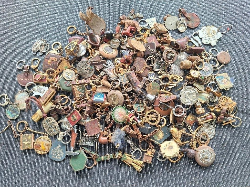 Lot oude sleutelhangers, Verzamelen, Sleutelhangers, Ophalen of Verzenden, Gebruikt