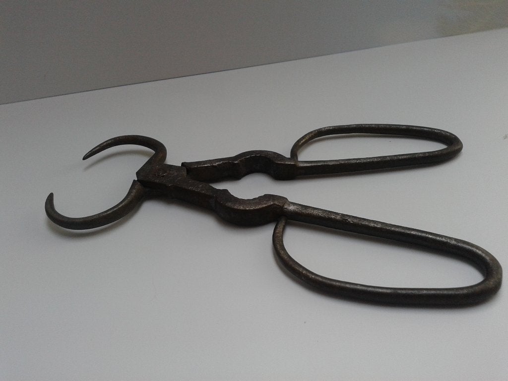 CURIOSA <> Oud Keukengerei <> Kandijtang / Suikerbreektang, Ophalen of Verzenden