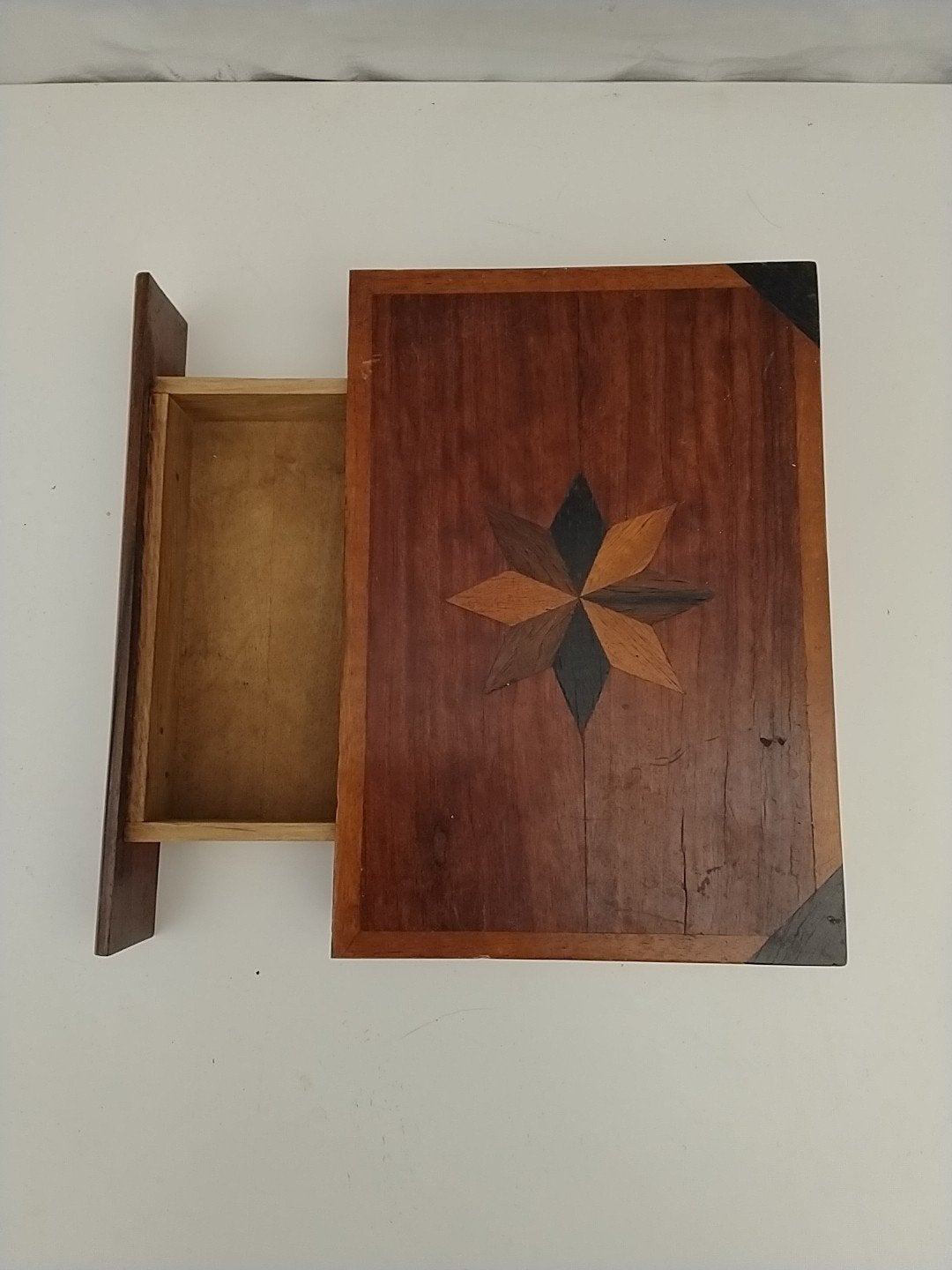 Vintage houten doosje met intarsia, 24x18 cm, Antiek en Kunst, Ophalen of Verzenden