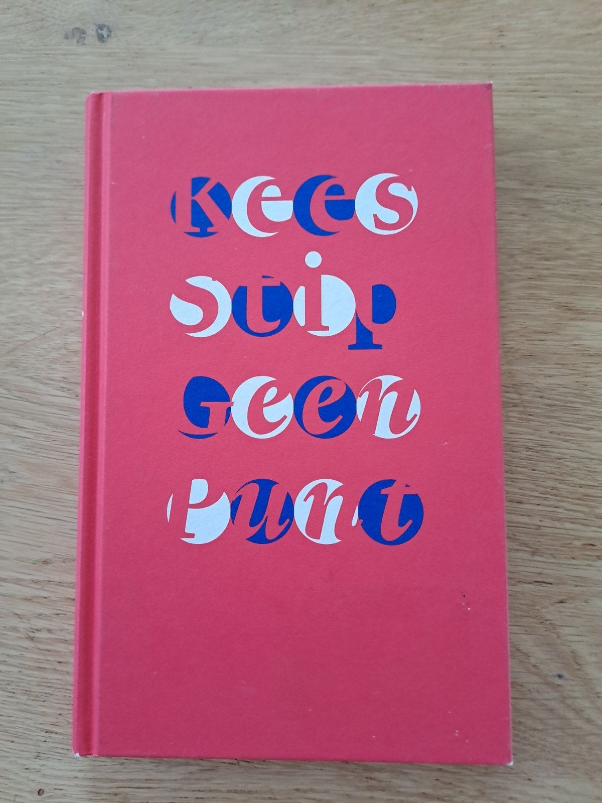 Kees Stip - Geen Punt (Poëziebundel), Ophalen of Verzenden, Zo goed als nieuw
