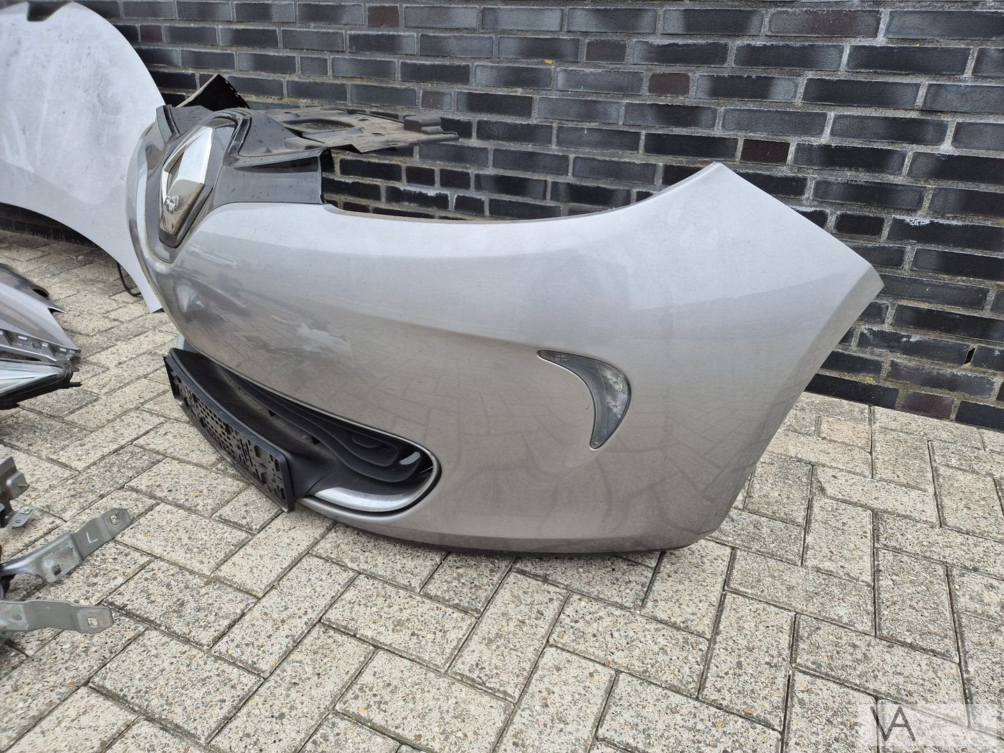 Renault Zoe 2012 - 2019 voorkop compleet SCHADEVRIJ €1000, Gebruikt, -, Renault, -