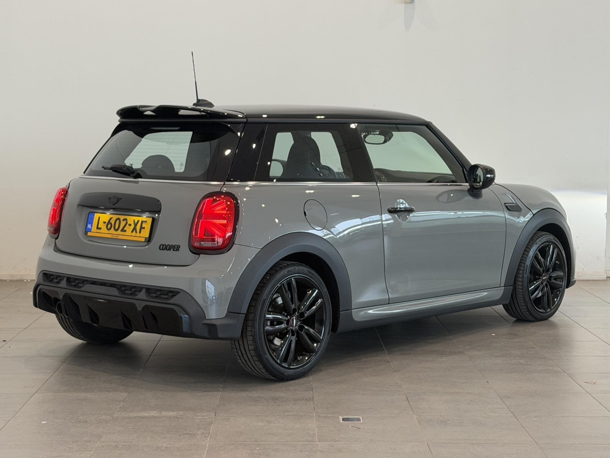 MINI 3-Deurs 1.5 Cooper John Cooper Works | JCW | Climate Co, Auto's, 136 pk, Gebruikt, Met garantie (alle), 4 stoelen