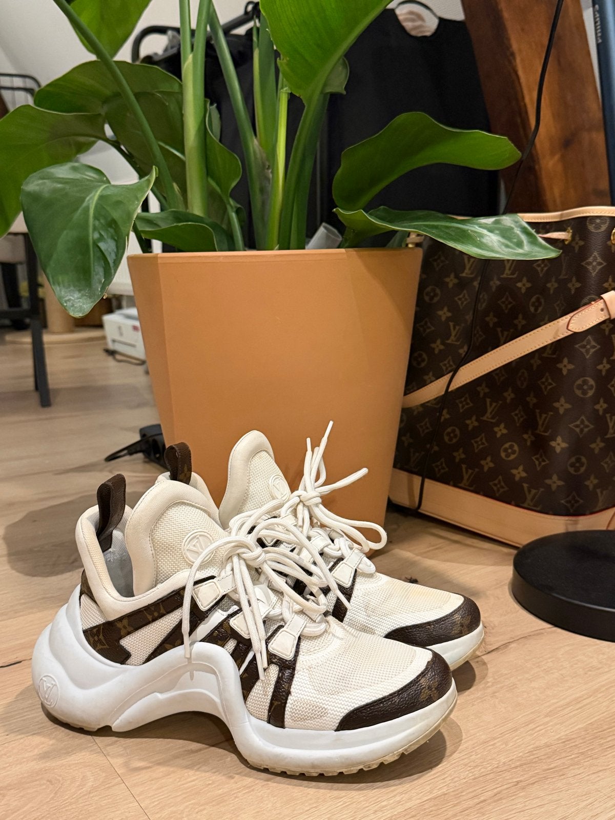 Louis Vuitton Archlight Sneakers Maat 38.5, Ophalen of Verzenden, Gedragen, Wit, Sneakers of Gympen