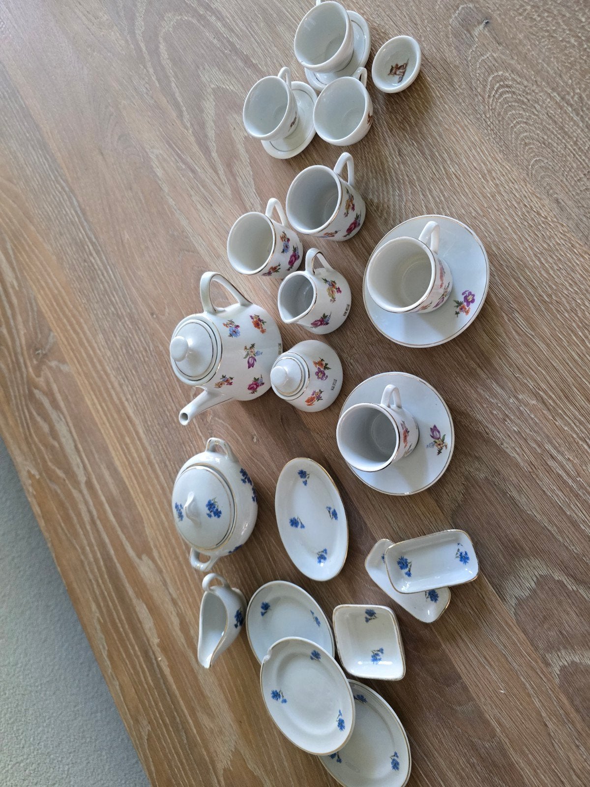 Miniatuur serviesgoed - theeservies en koffieservies, Ophalen
