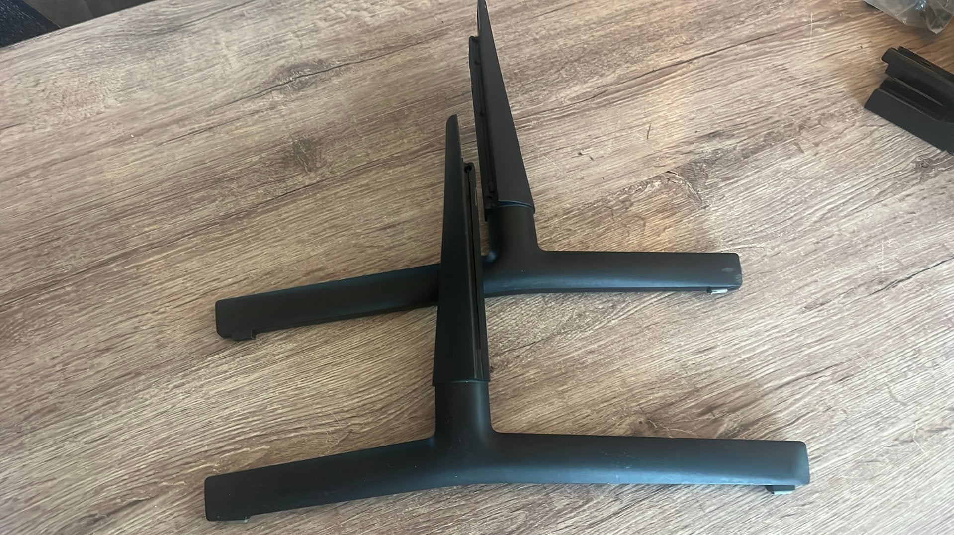 Voetjes Samsung led tv. (UE75BU8000, UE75BU8070, UE75BU8072), Ophalen of Verzenden, Zo goed als nieuw