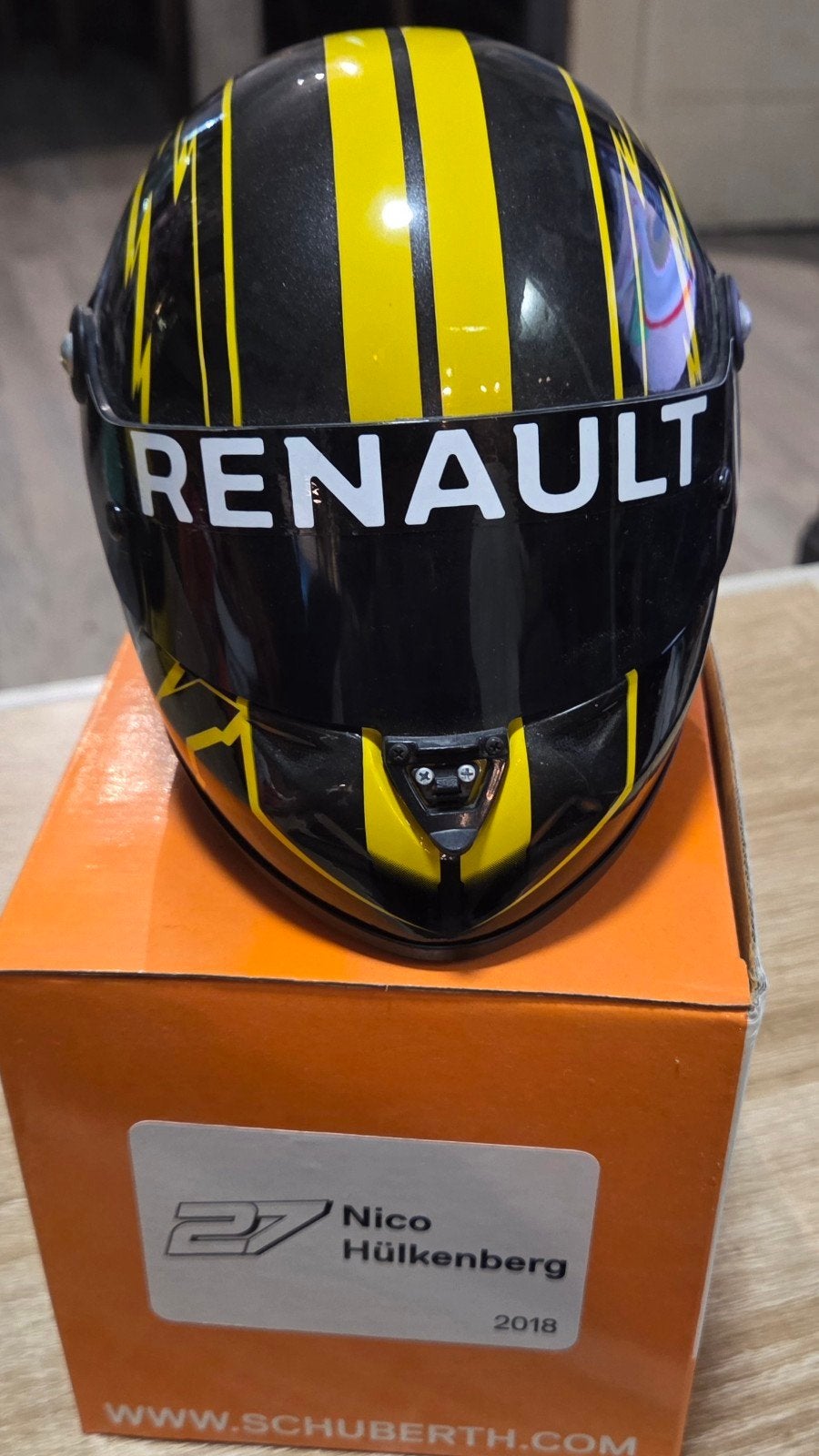 Renault 2018 1:2 helm Nico Hulkenberg #27, Ophalen of Verzenden, Zo goed als nieuw, Formule 1