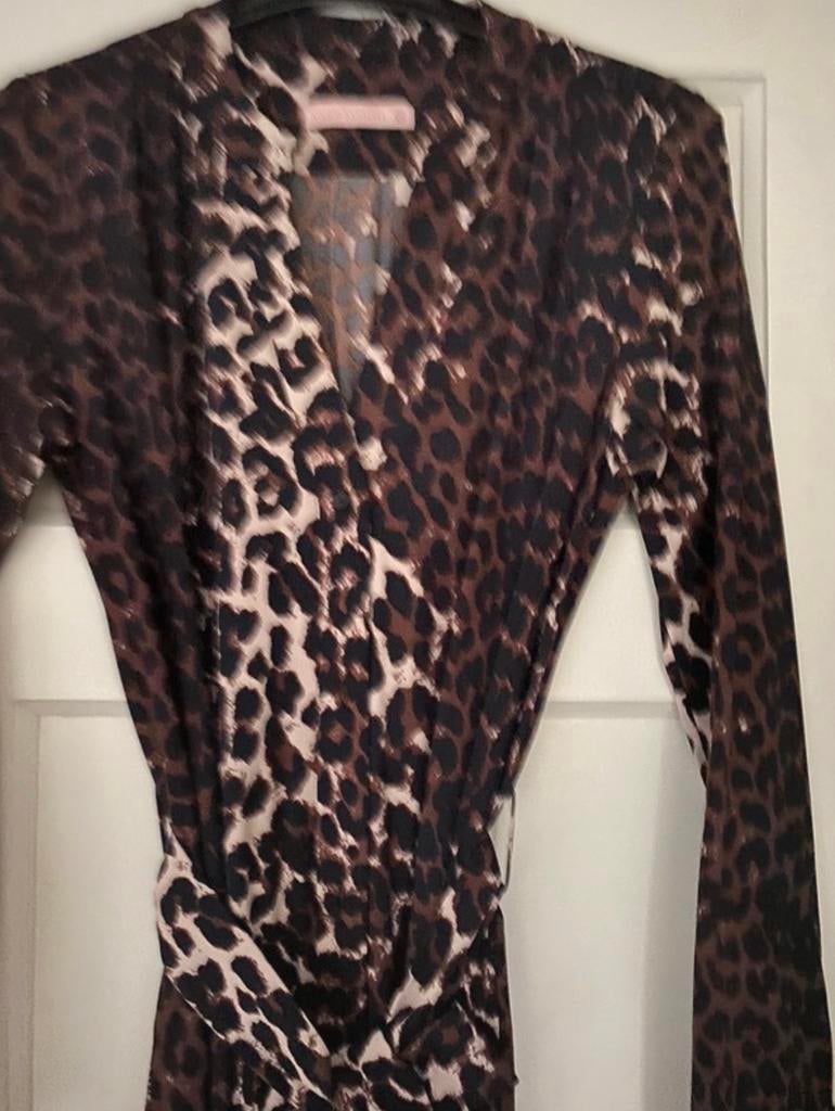 Studio Anneloes Doorknoopjurk met Panterprint, Bruin, Ophalen of Verzenden, Zo goed als nieuw, Maat 34 (XS) of kleiner